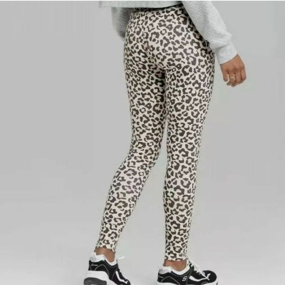 Wild Fable High Waisted Cheetah Print Leggings Sz Medium Buy 4 Items Get 25% Off - Picture 4 of 10